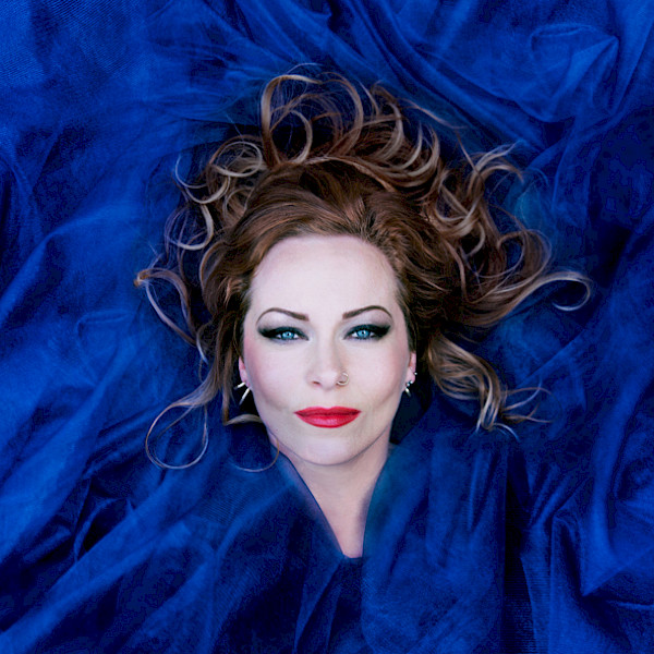 Anneke van Giersbergen